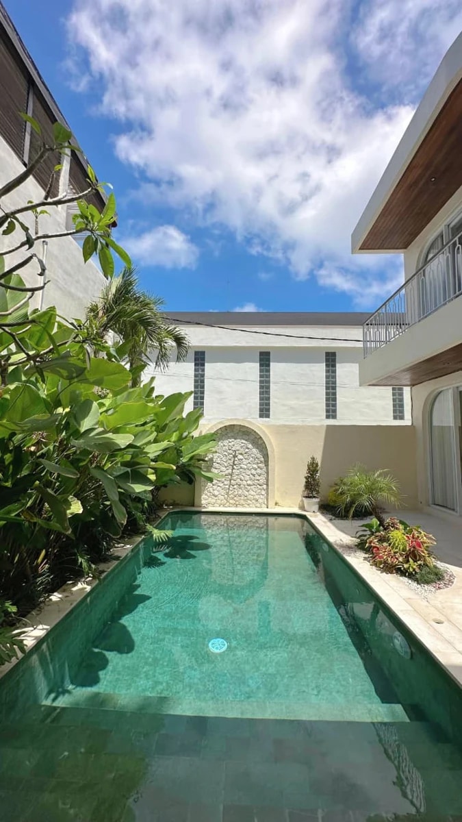 Luxurious 3BR Mediterranean Villa w/ Roo