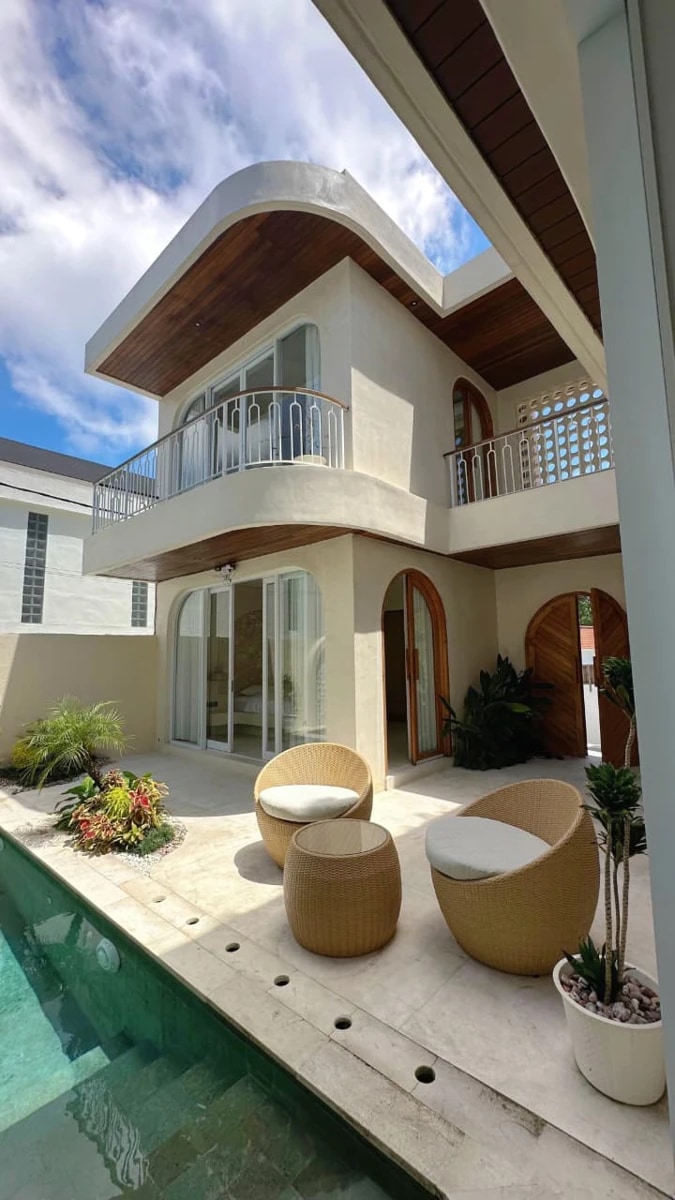 Luxurious 3BR Mediterranean Villa w/ Roo