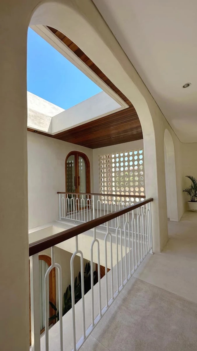 Luxurious 3BR Mediterranean Villa w/ Roo