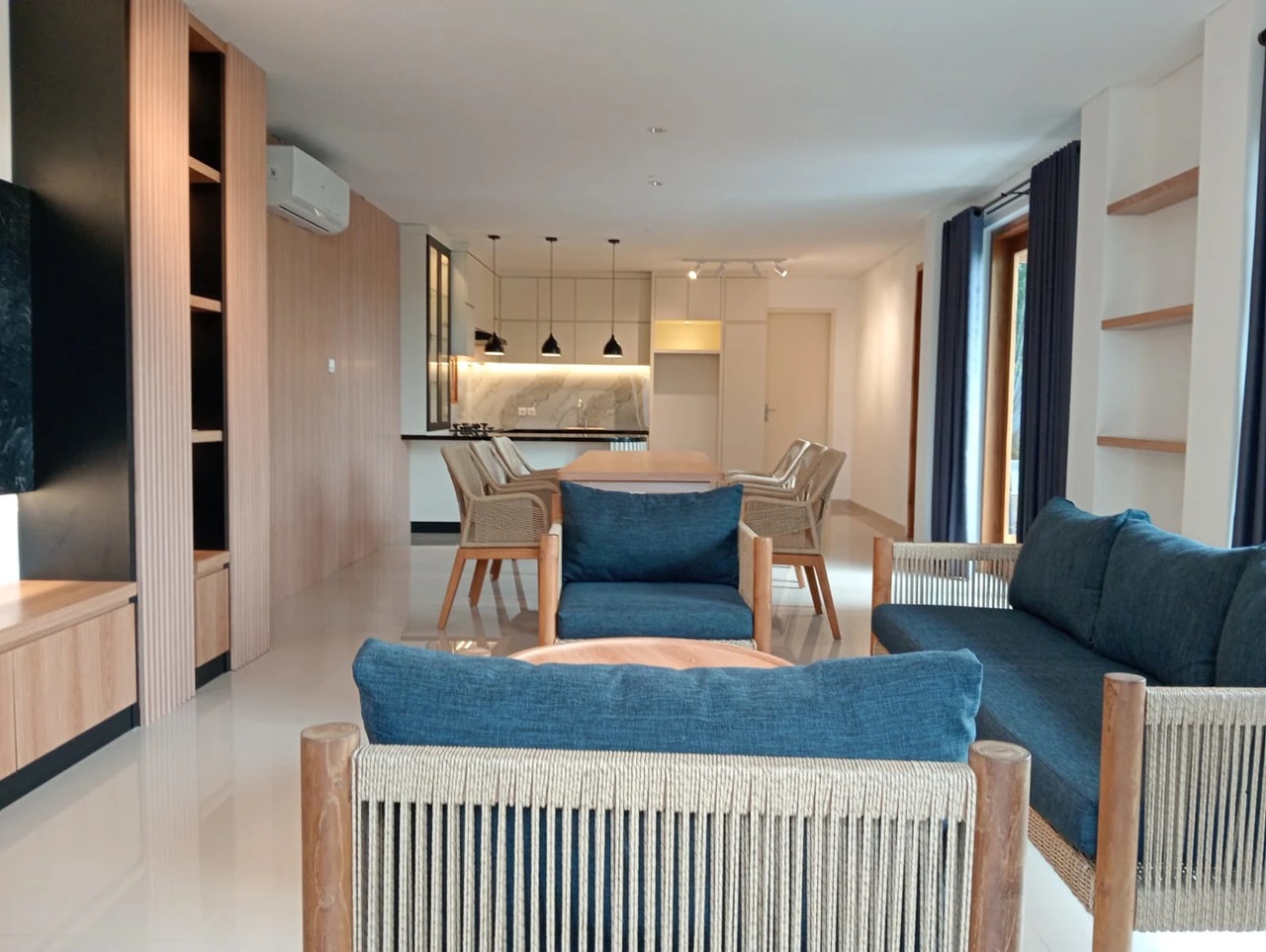 Modern 3BR Villa w/ Rooftop 