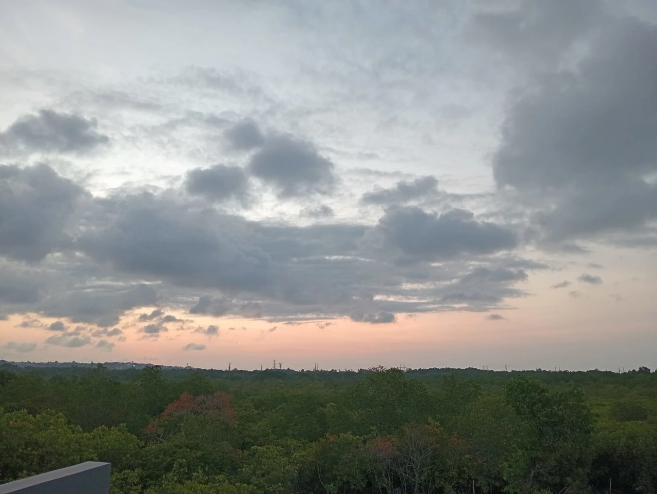 Modern 3BR Villa w/ Rooftop 