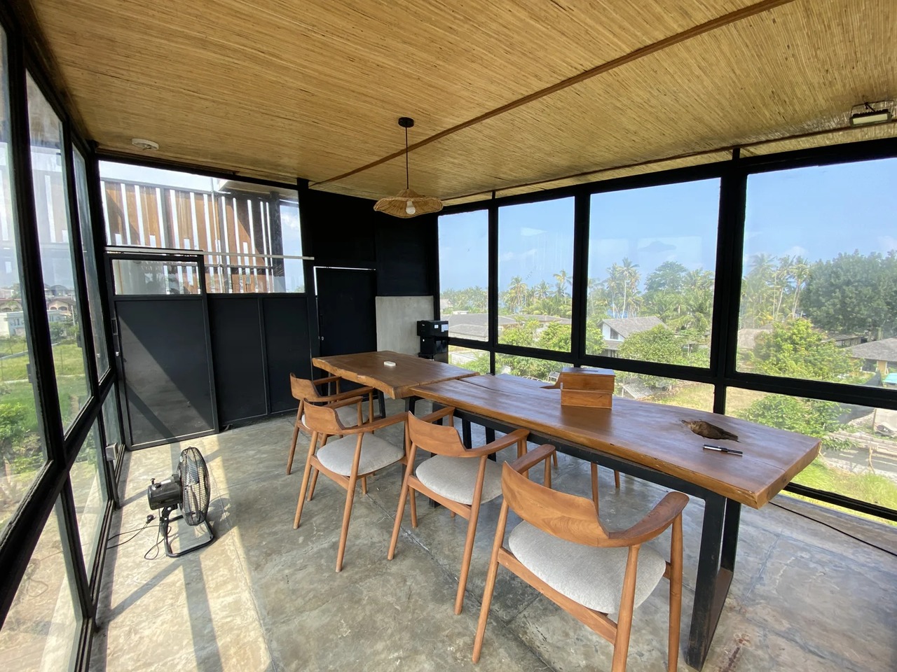 4BR Private Villa with Sea View - Cemagi