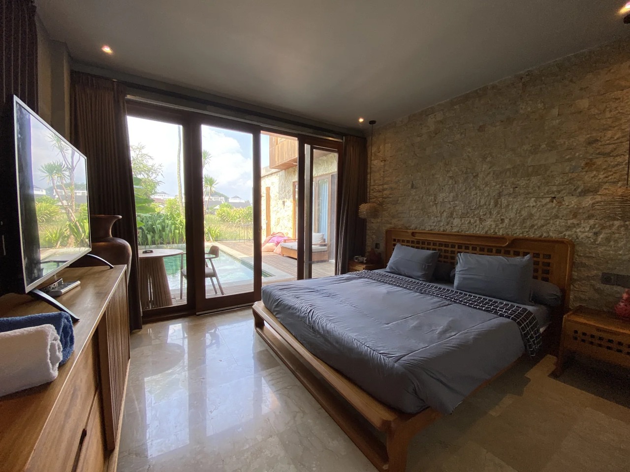 4BR Private Villa with Sea View - Cemagi