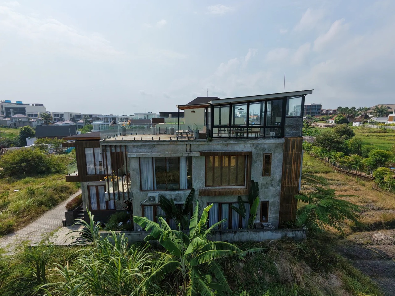 4BR Private Villa with Sea View - Cemagi