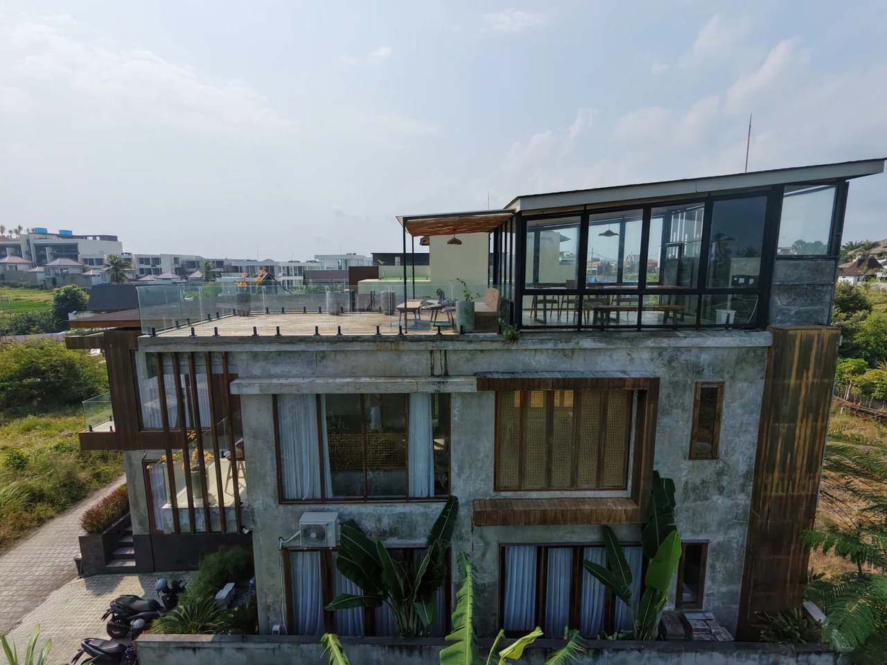4BR Private Villa with Sea View - Cemagi