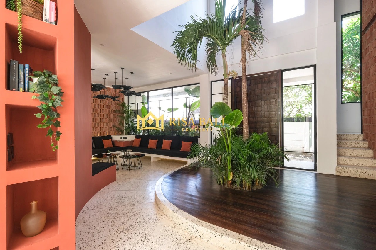 LUXURY 4-BEDROOM VILLA FOR MONTHLY RENT