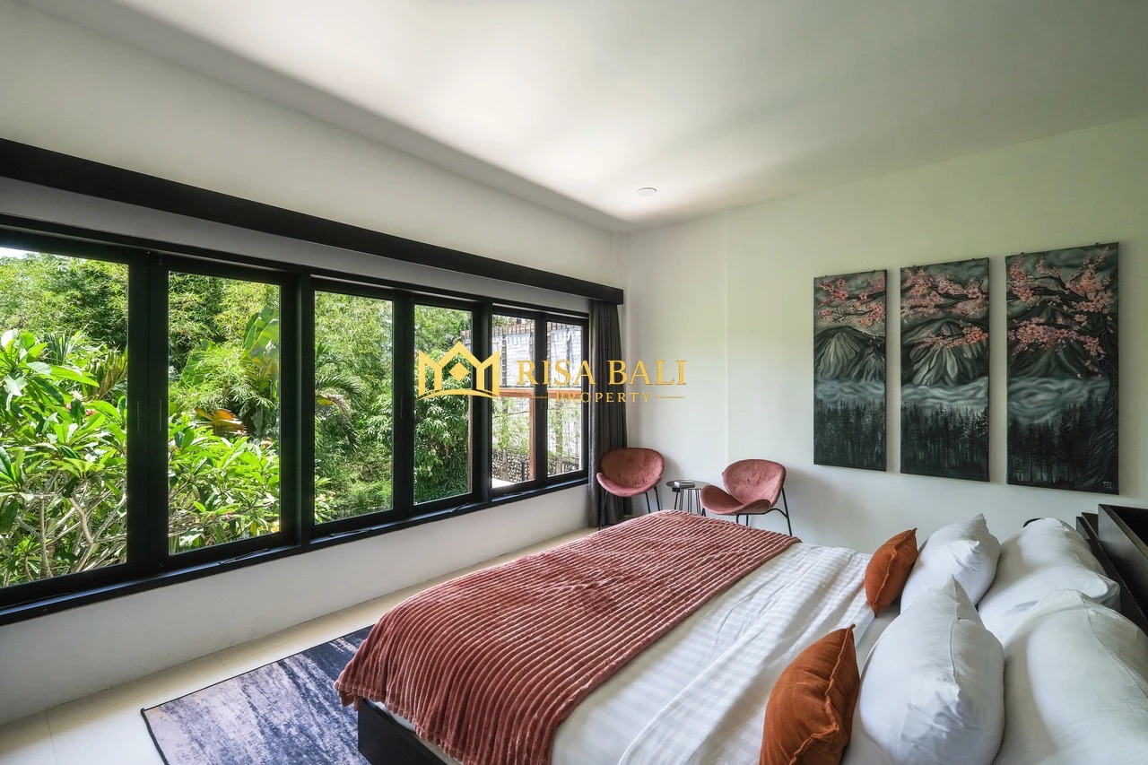 LUXURY 4-BEDROOM VILLA FOR MONTHLY RENT