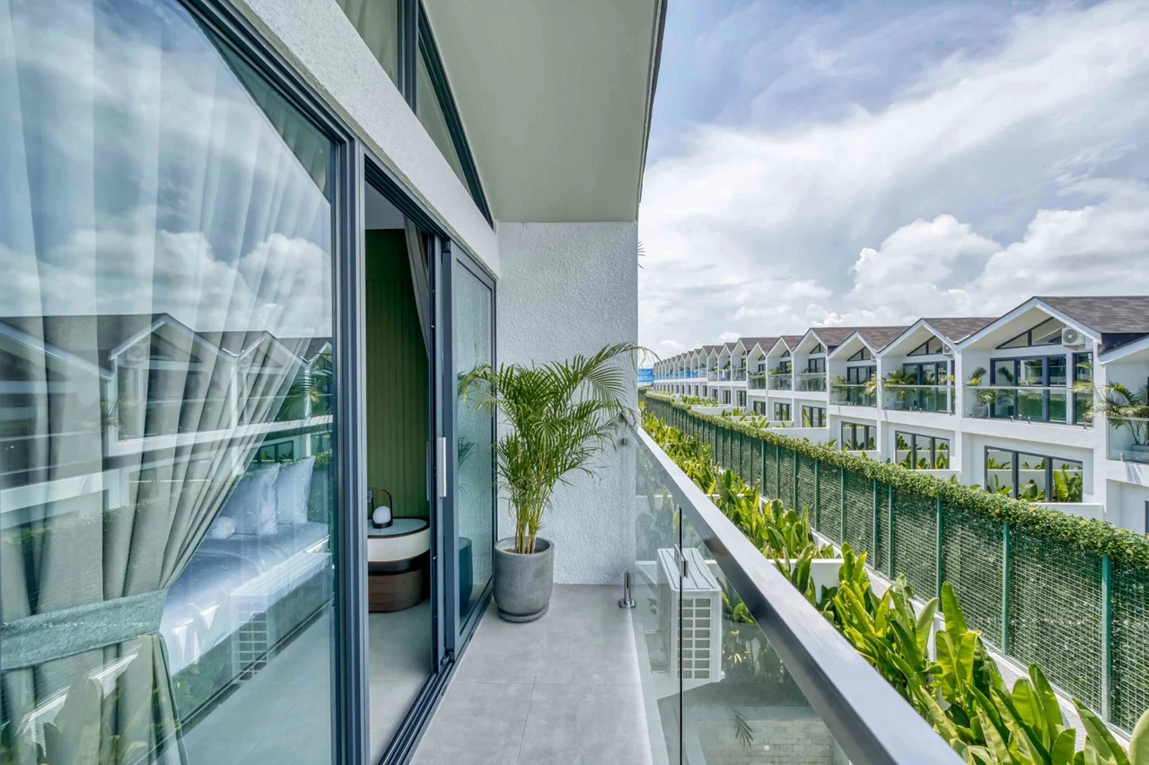 Modern 2BR Villa w/ Private Pool and Bal
