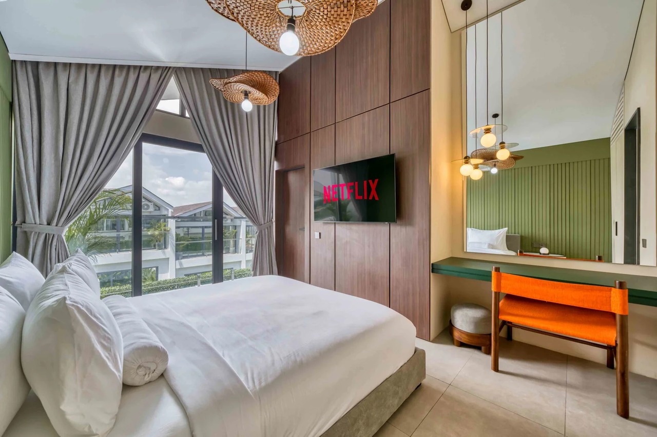Modern 2BR Villa w/ Private Pool and Bal