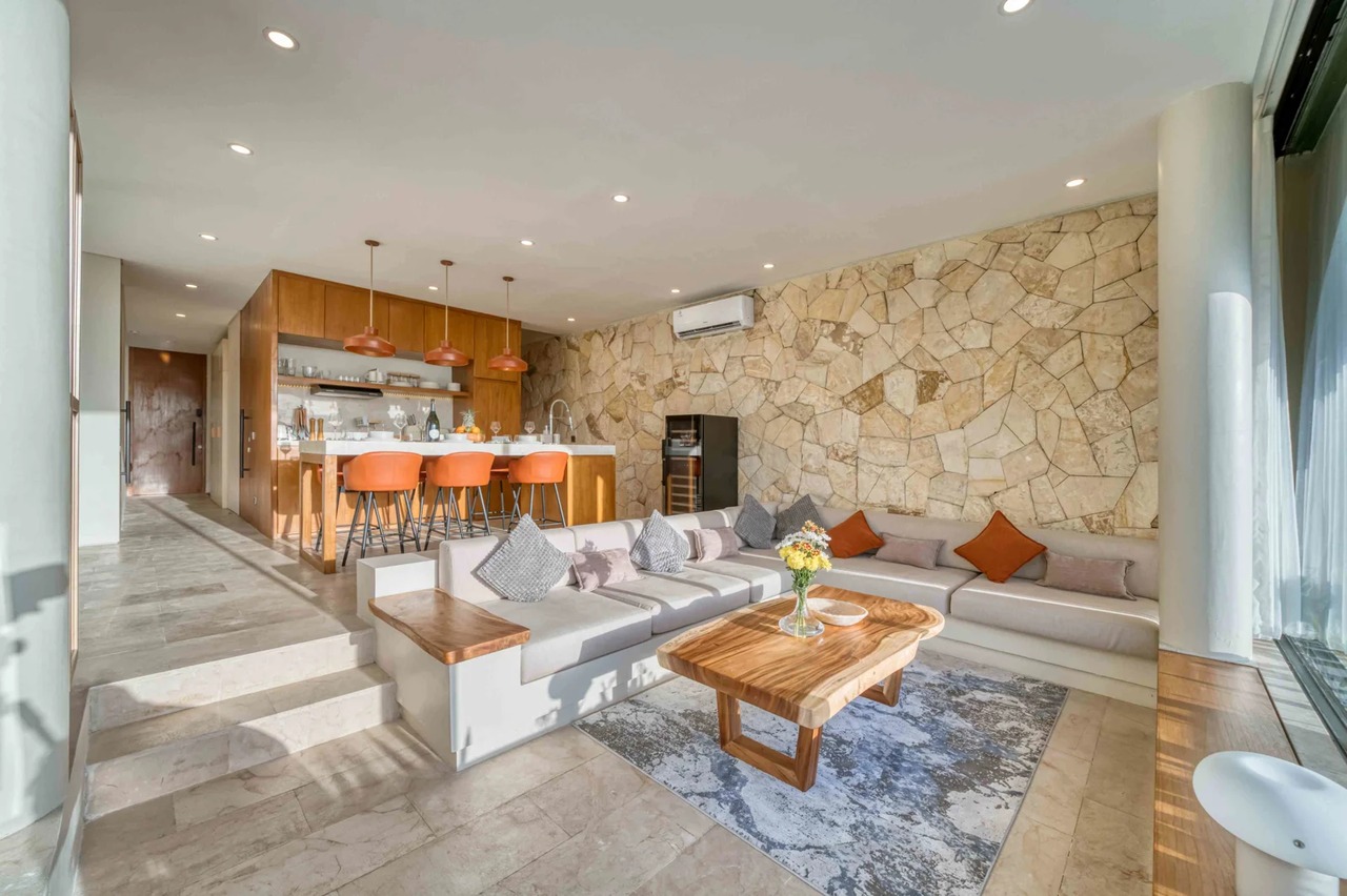 Luxury 3BR Villa w/ Rooftop Patio and Ja