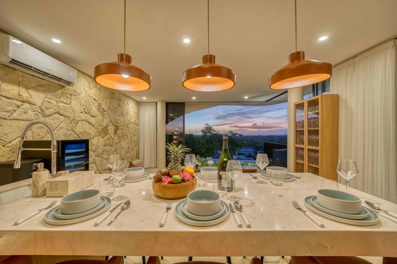 Luxury 3BR Villa w/ Rooftop Patio and Ja