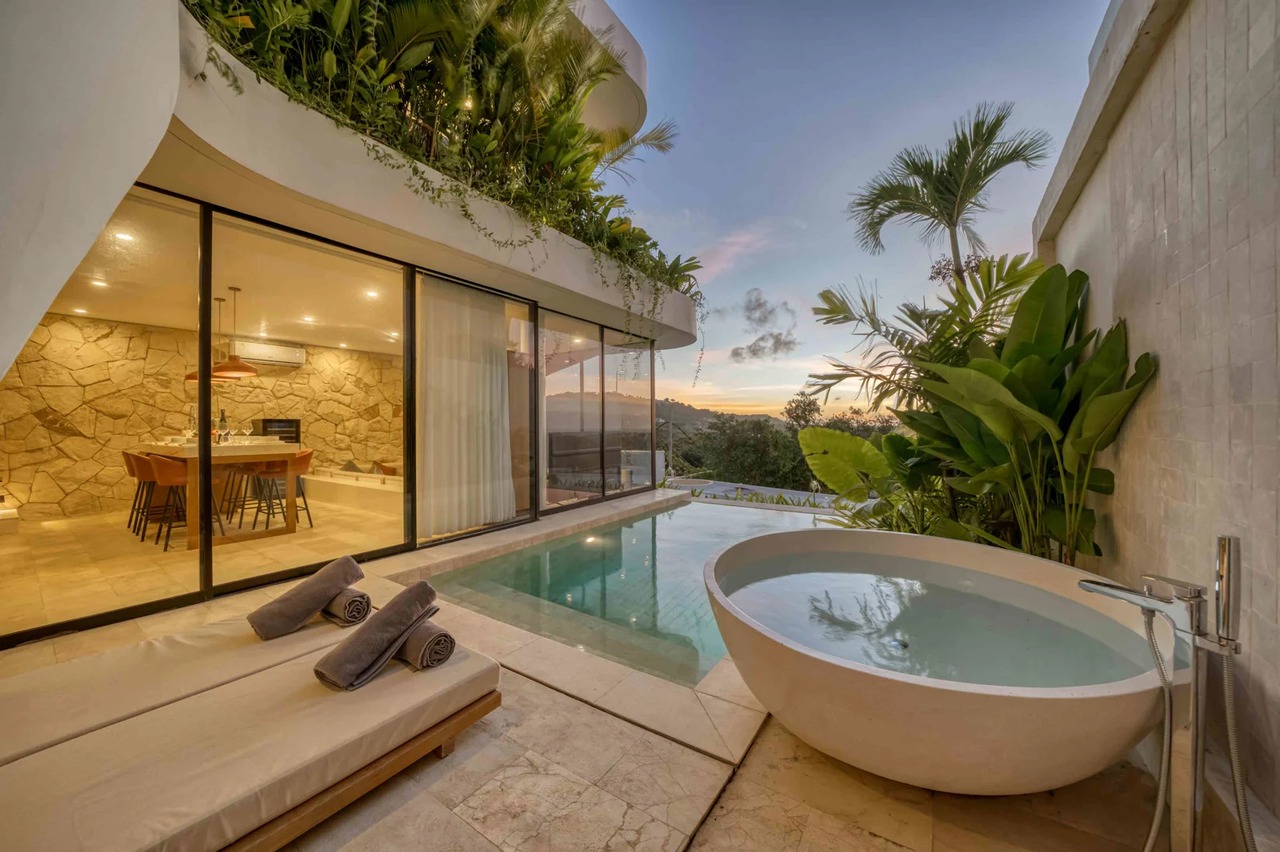 Luxury 3BR Villa w/ Rooftop Patio and Ja
