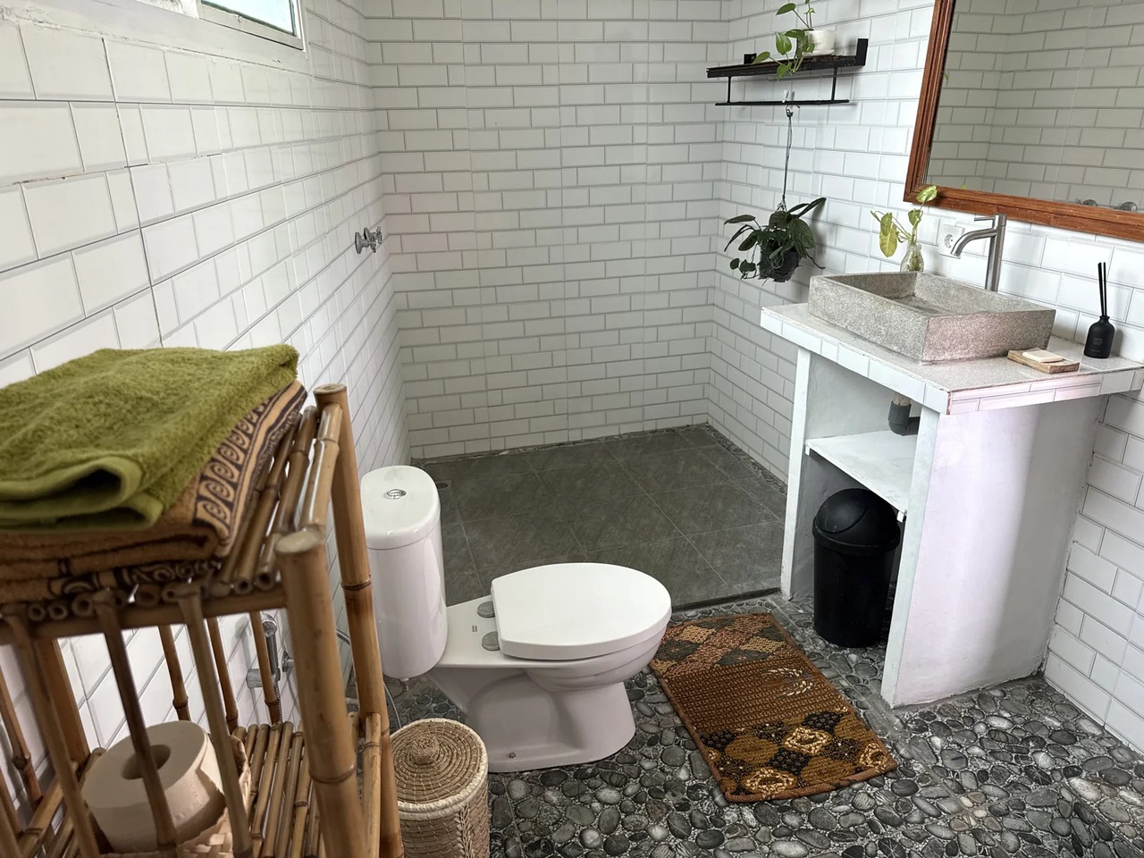 Cozy Seseh home, 2bed 2bath