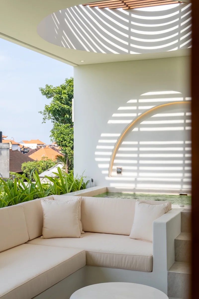 BRAND NEW LUXURY 3-BED VILLA IN SESEH