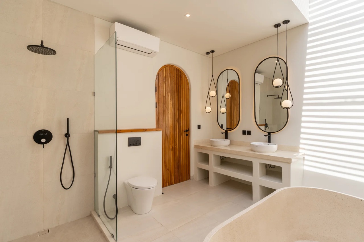 BRAND NEW LUXURY 3-BED VILLA IN SESEH