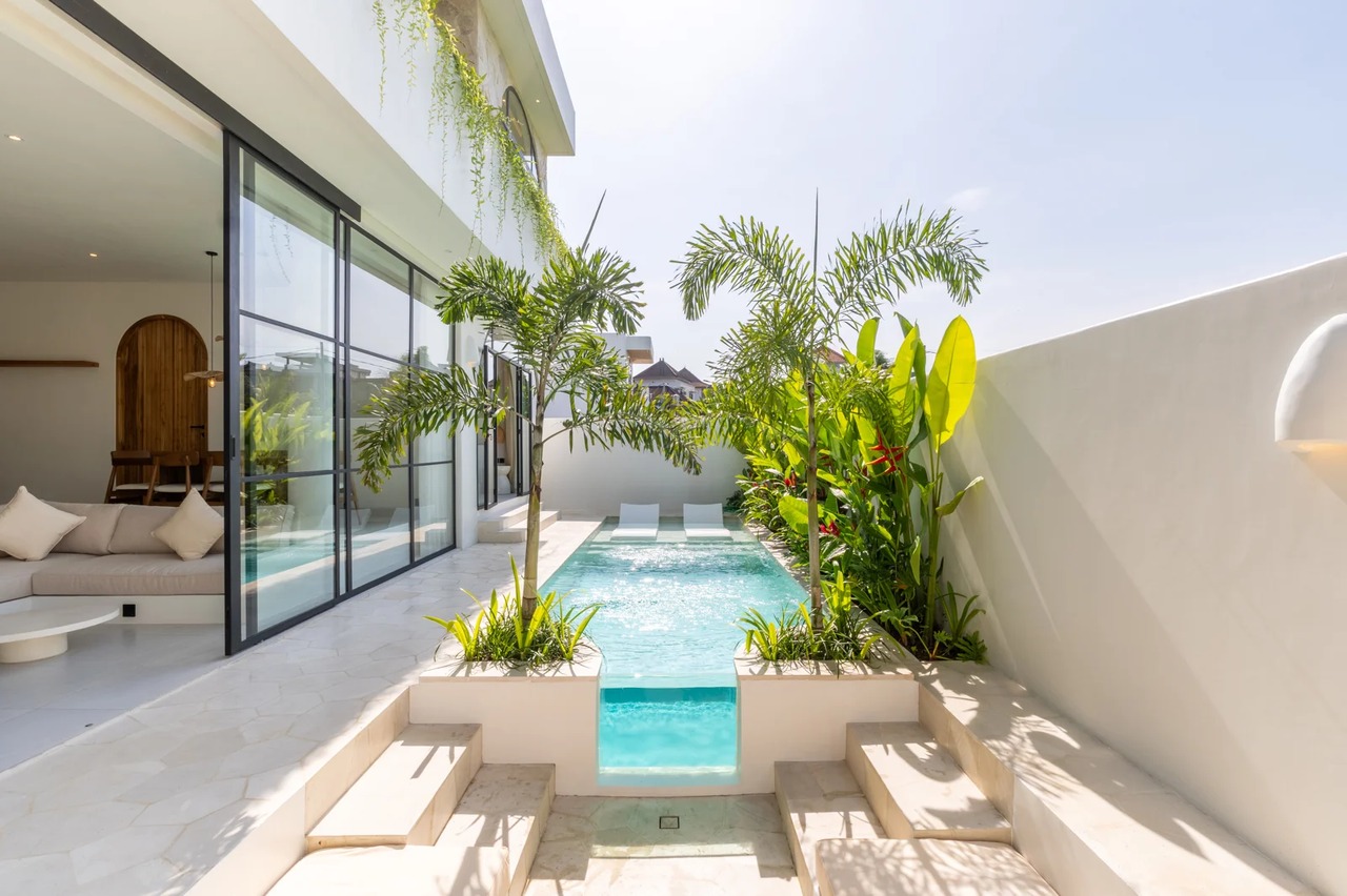 BRAND NEW LUXURY 3-BED VILLA IN SESEH