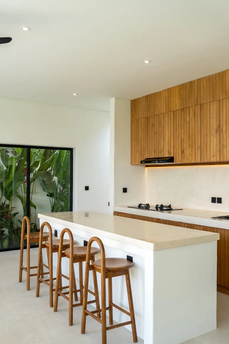 BRAND NEW LUXURY 3-BED VILLA IN SESEH