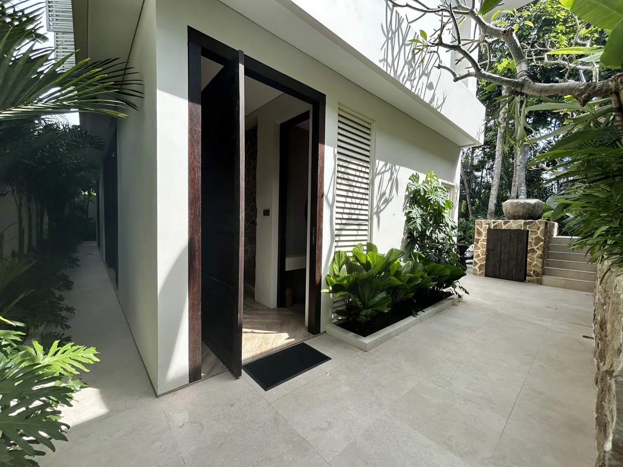  Modern Villa w/ Sunset & Jungle Forest 