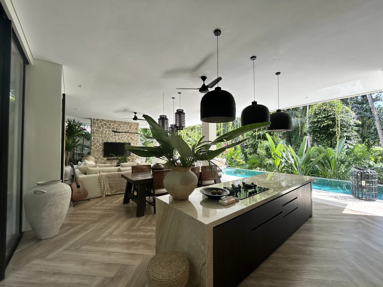  Modern Villa w/ Sunset & Jungle Forest 