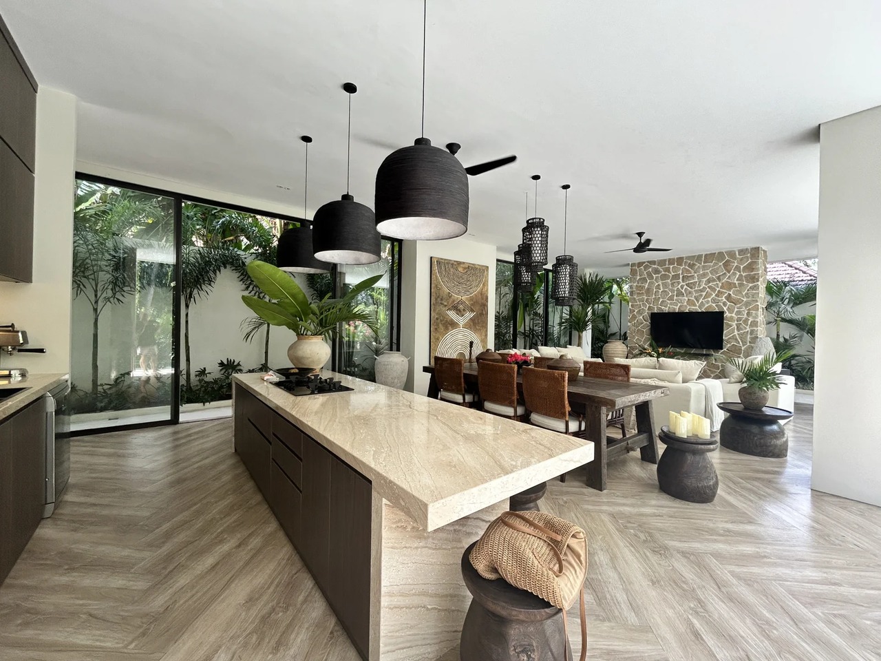  Modern Villa w/ Sunset & Jungle Forest 