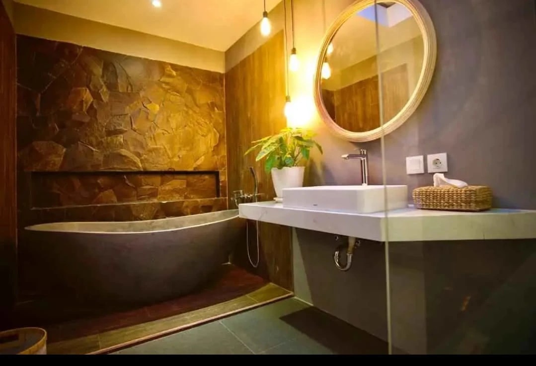 Stunning 2-Storey Villa with Forest View