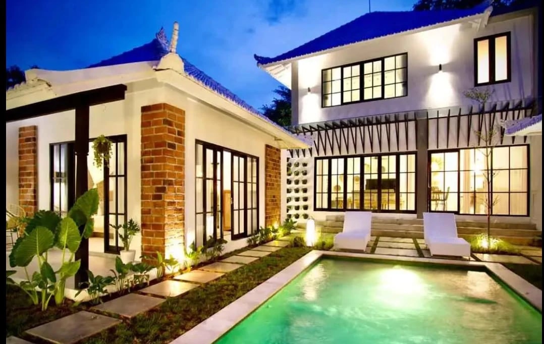 Stunning 2-Storey Villa with Forest View