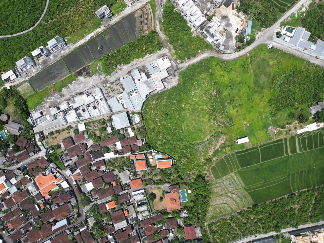 LEASEHOLD LAND 9 ARE IN TUMBAKBAYUH