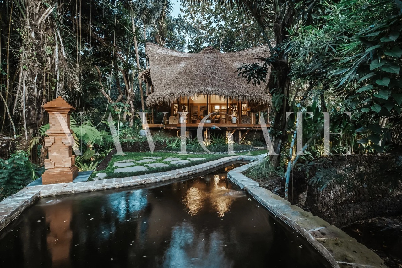 Villa Eco River | Green school area