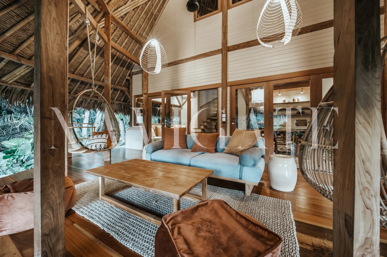 Villa Eco River | Green school area