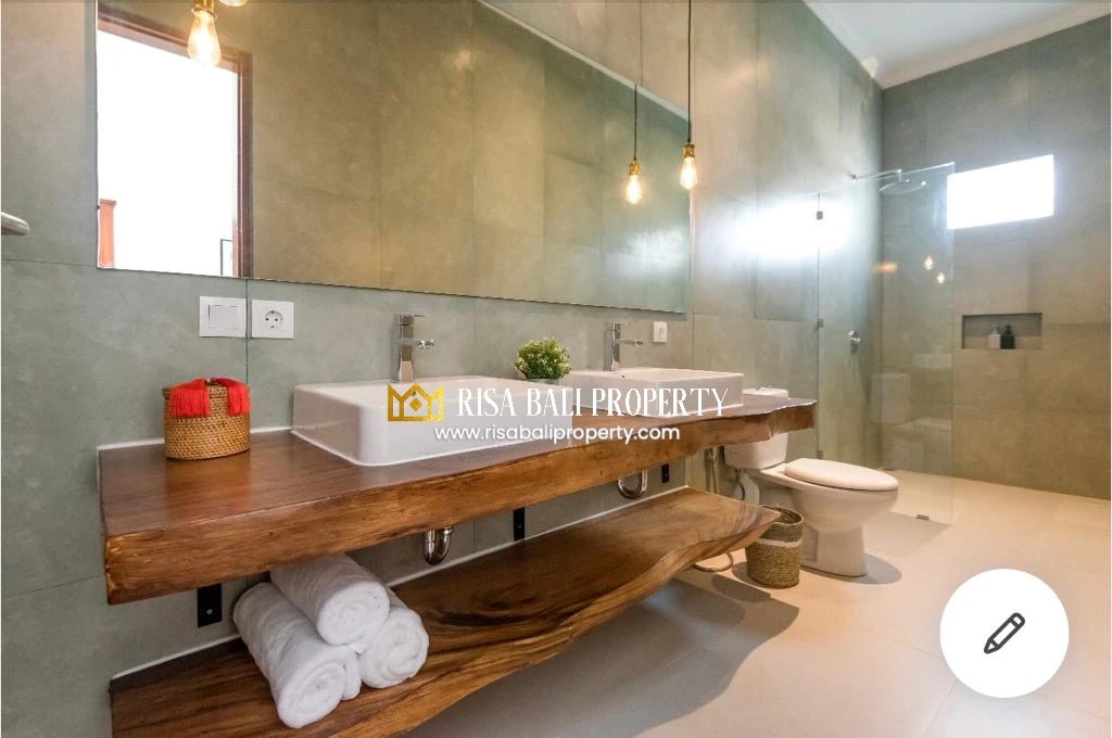 JUST LIST! CHARMING 3 - BEDROOMS