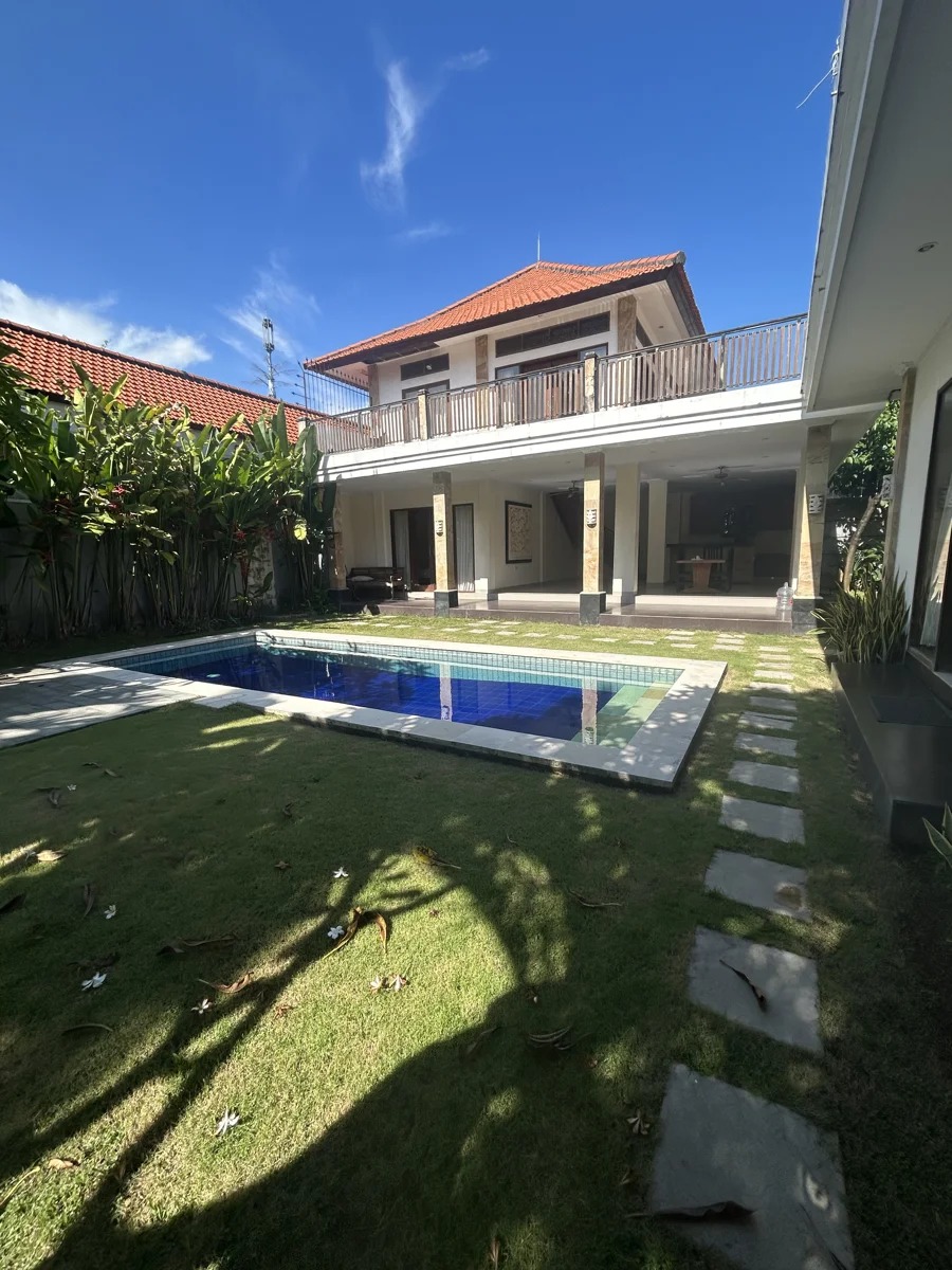 3br villa for Rent in Umalas 