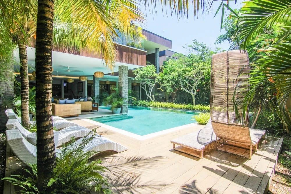 Exclusive 4BR Villa + Family Room