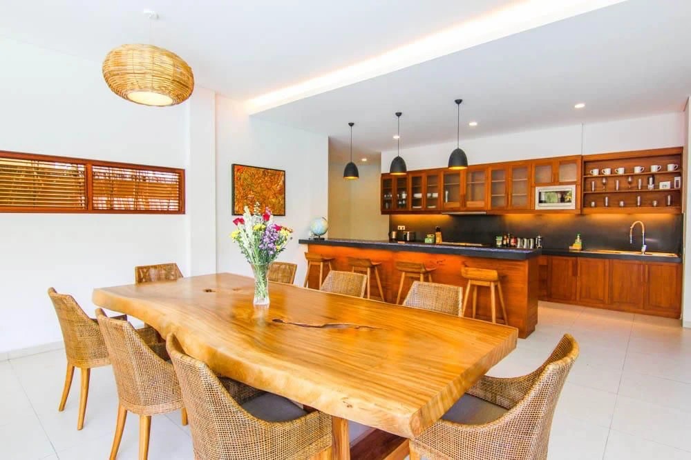 Exclusive 4BR Villa + Family Room