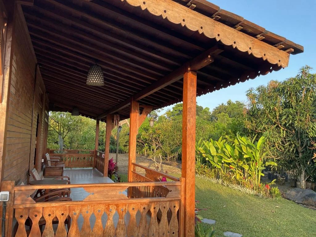 Joglo Wooden Villa for Rent in Tabanan
