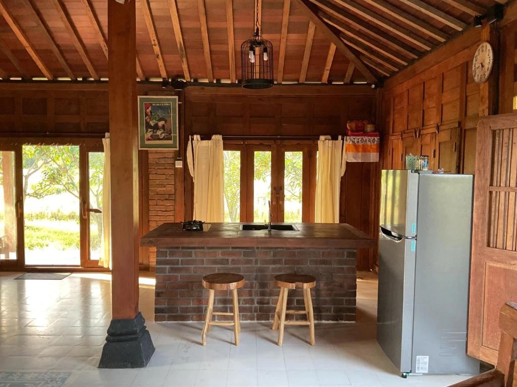 Joglo Wooden Villa for Rent in Tabanan