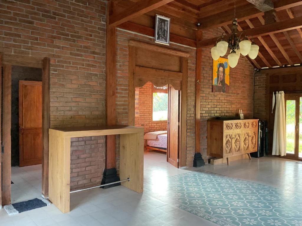 Joglo Wooden Villa for Rent in Tabanan