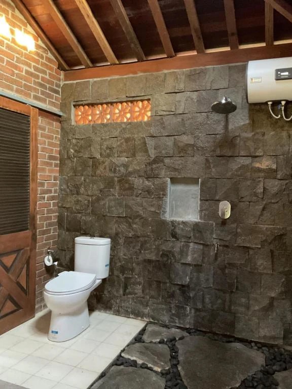 Joglo Wooden Villa for Rent in Tabanan