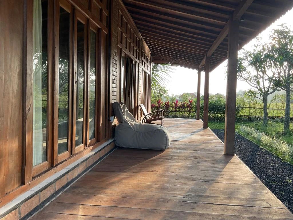 Joglo Wooden Villa for Rent in Tabanan