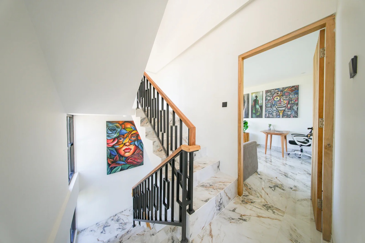 Luxury 4BR Villa w/ Exquisite Views