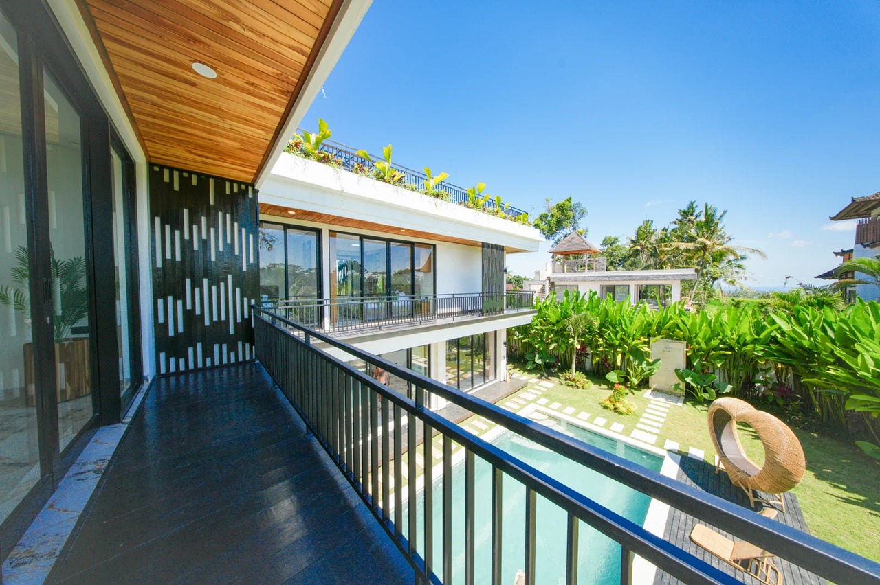 Luxury 4BR Villa w/ Exquisite Views