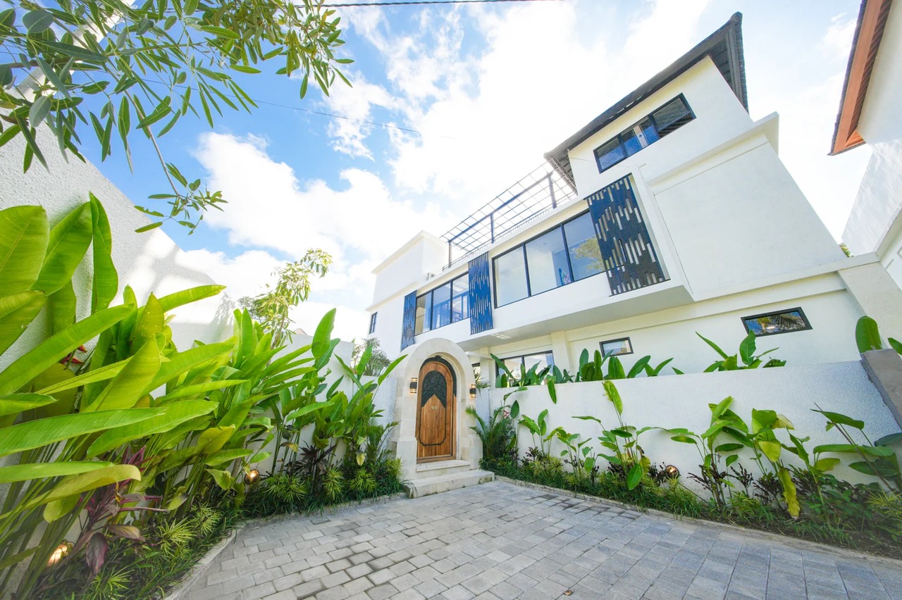Luxury 4BR Villa w/ Exquisite Views