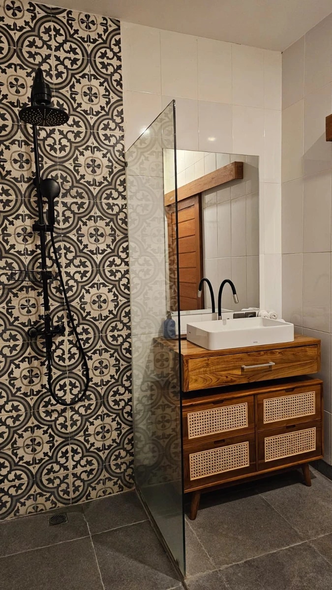 Stylish 2-Bedroom Villa in Padonan