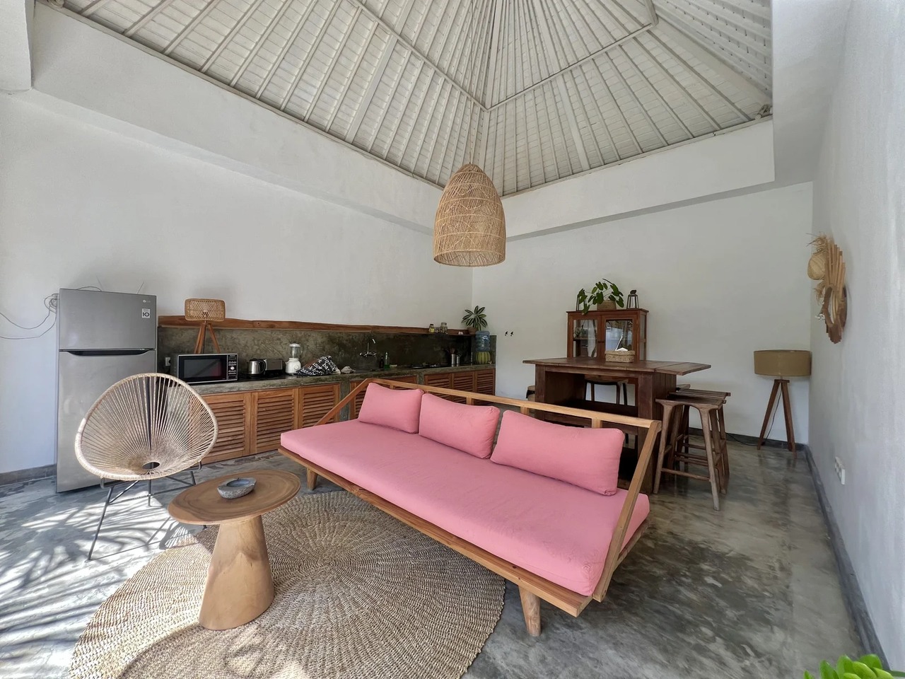 CHARMING 2-BEDROOM VILLA IN UMALAS