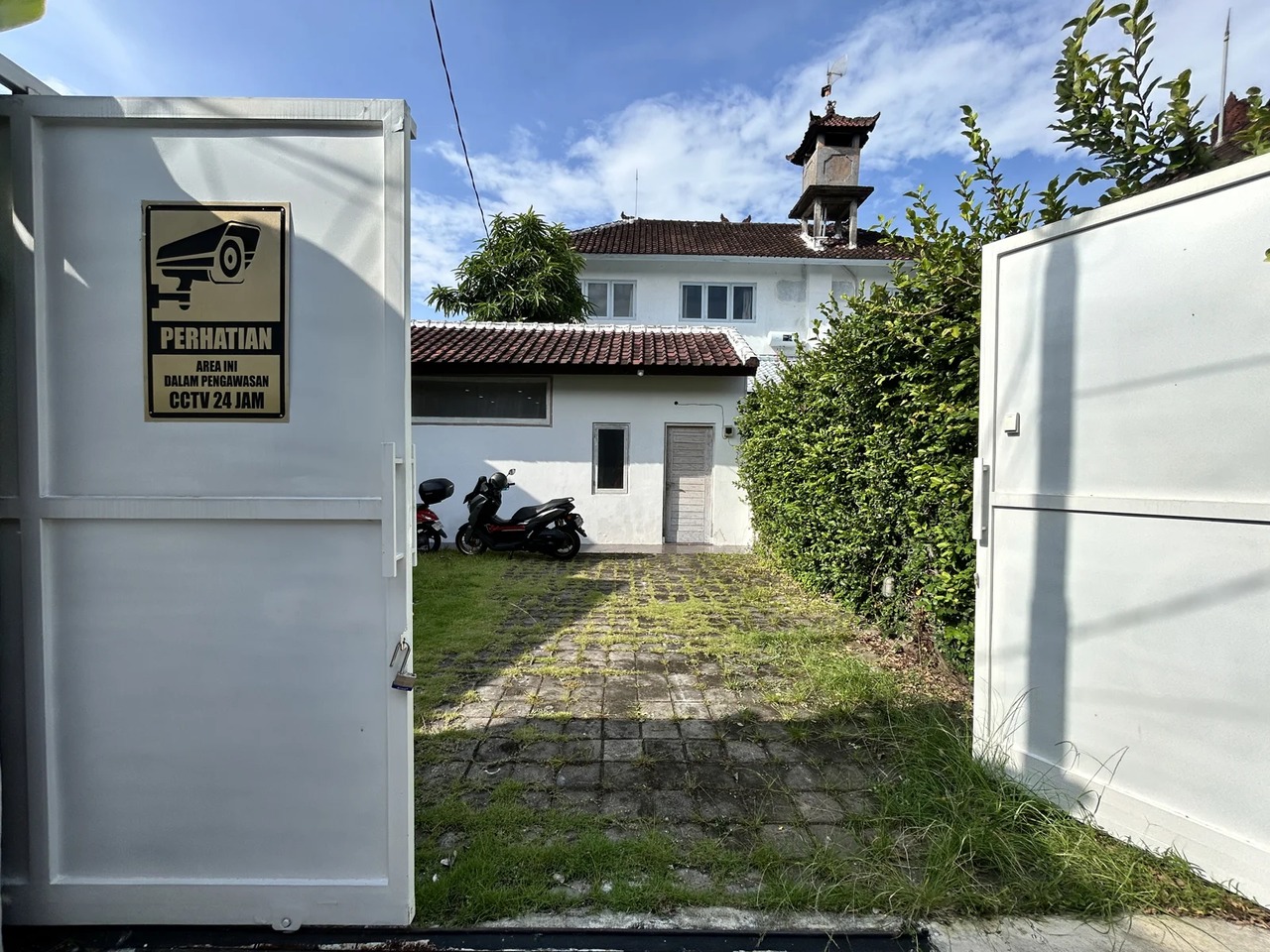  Quiet 4BR Villa w/ Pool & Garden 