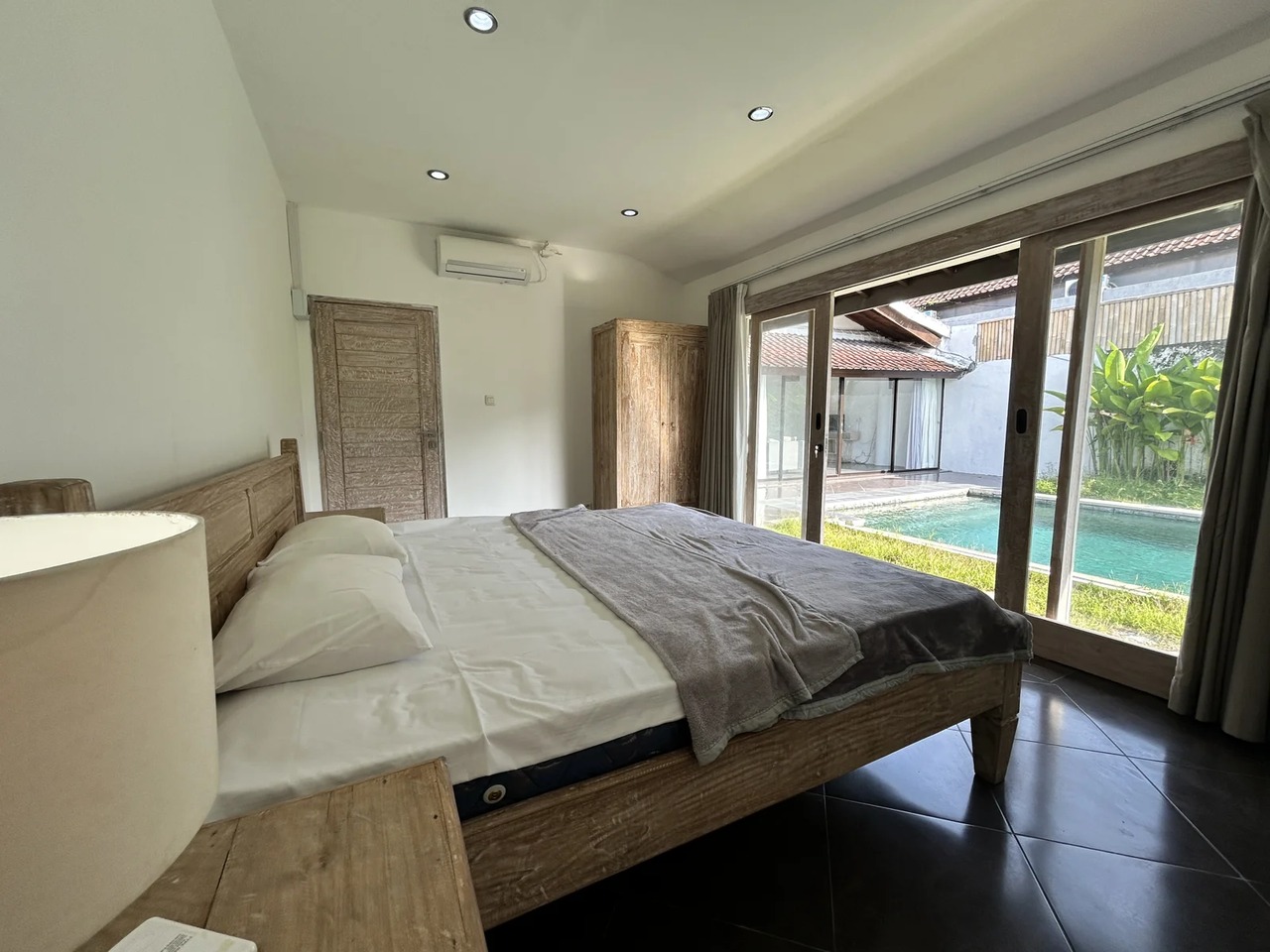  Quiet 4BR Villa w/ Pool & Garden 