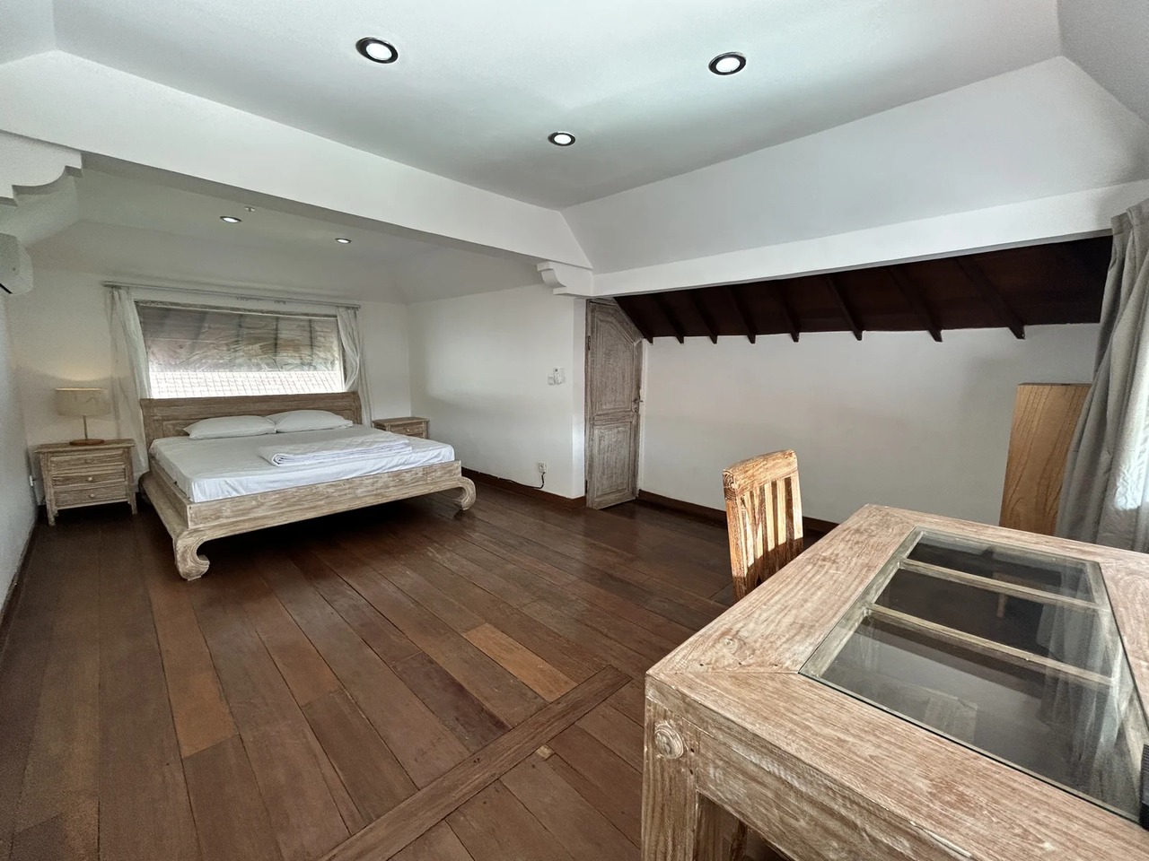  Quiet 4BR Villa w/ Pool & Garden 