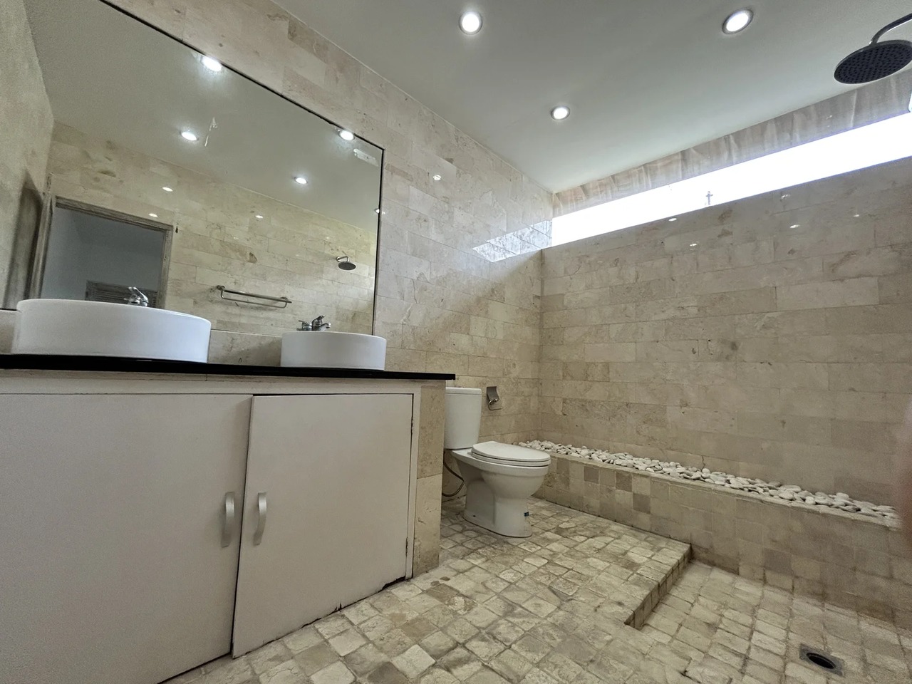  Quiet 4BR Villa w/ Pool & Garden 