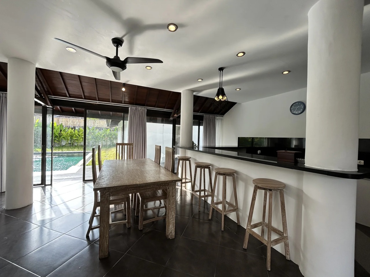  Quiet 4BR Villa w/ Pool & Garden 