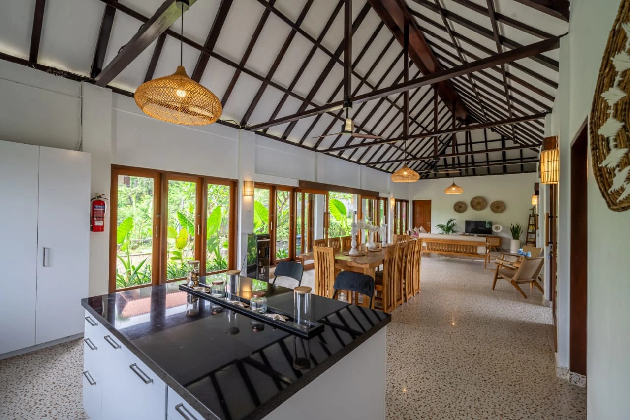 5br modern large villa