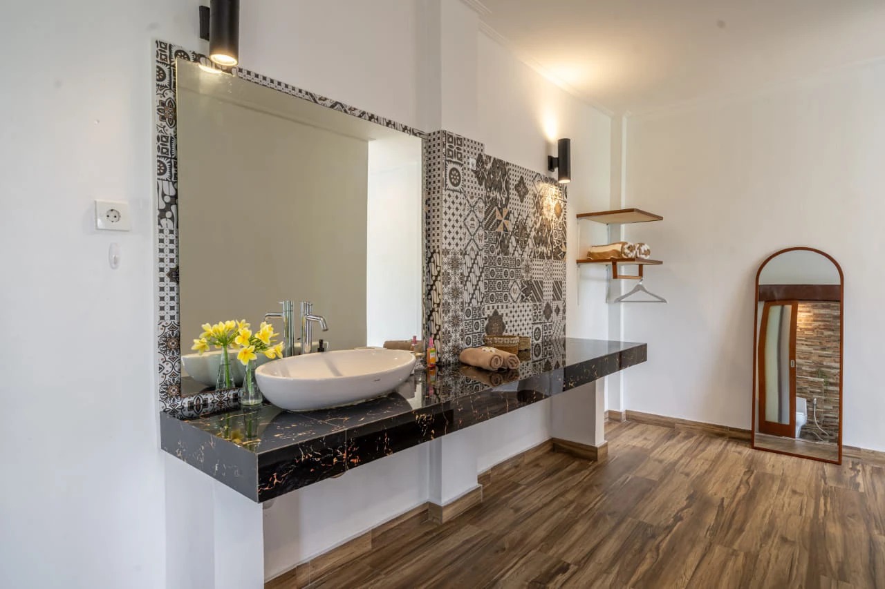 5br modern large villa